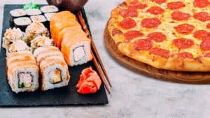 Пицца и суши
