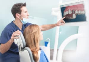 Как выбрать врача-имплантолога и клинику стоматологии?